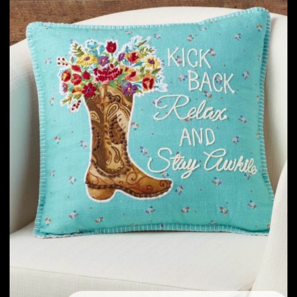 2 Pioneer Woman pillows